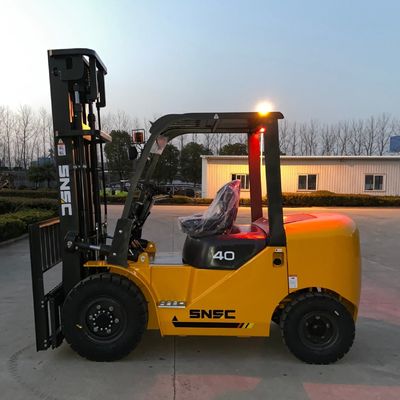 Xe nâng diesel 4 tấn 4000kg Xe nâng động cơ diesel 3m đến 6m Độ cao nâng