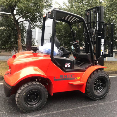 3.5 tấn 4x4 xe nâng nhỏ địa hình gồ ghề xe nâng FD35 động cơ diesel