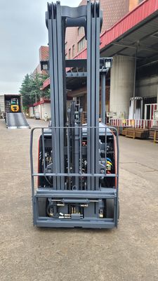 3 bánh xe đứng trên xe nâng điện 1600kgs 1800kgs 2000kgs counter balance