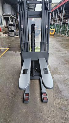 SNSC Xe tải xếp chồng điện 2000 kg Đặt chồng pallet đối trọng