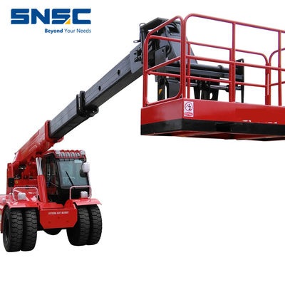 4.5T Telehandler nâng kính thiên văn với mô hình động cơ Yuchai / Cummins