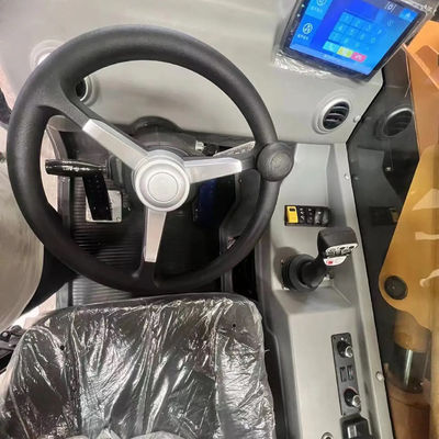 4.5T Telehandler nâng kính thiên văn với mô hình động cơ Yuchai / Cummins